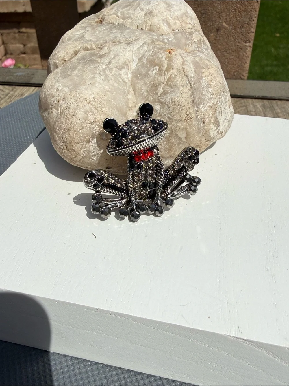 NWT Crystal Frog Brooch with Red Accent and black Crystals